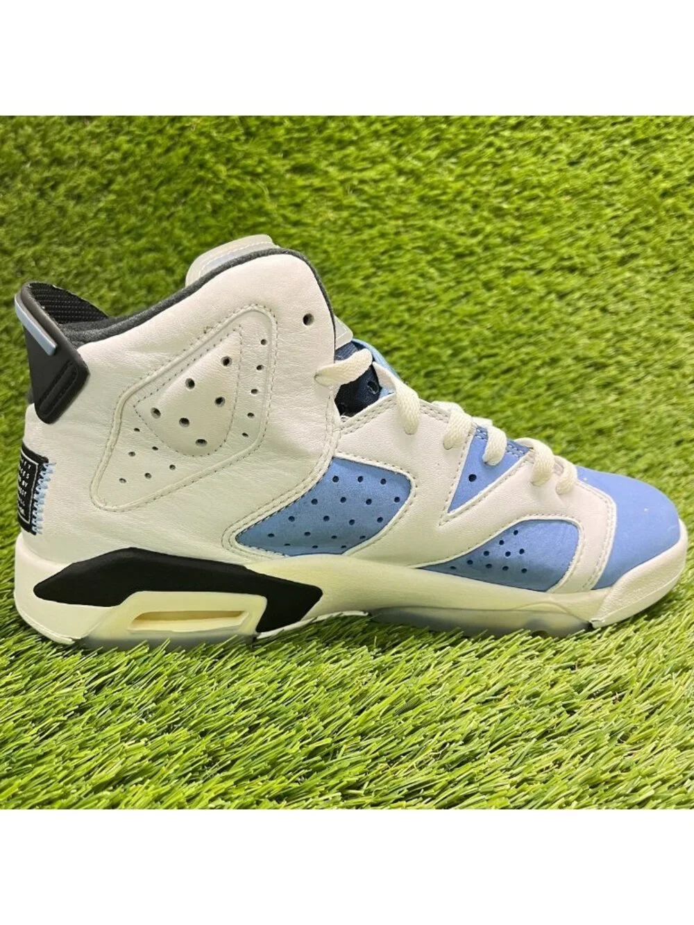Nike Air Jordan 6 Retro Boys Size 6.5Y Blue White Basketball Shoes Sneakers